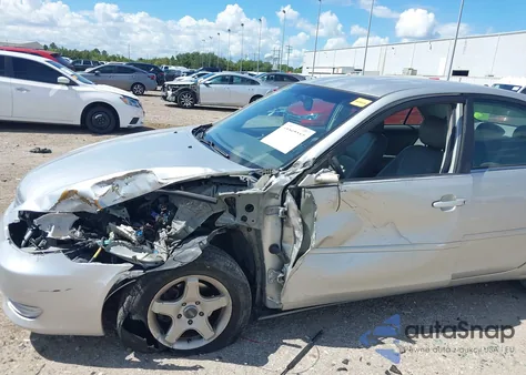 2006 Toyota Camry Le z USA, uszkodzony, nr VIN 4T1BE32K16U154014